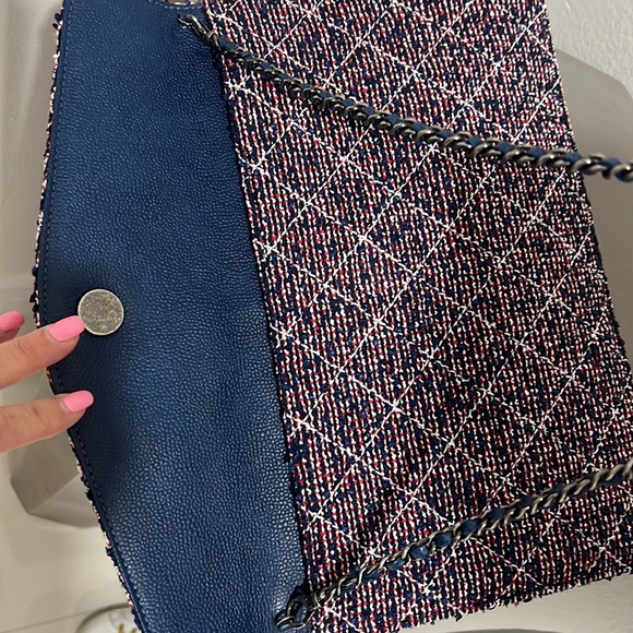 Two in one chanel tote with envelope to be use at night or during the day - Picture 13 of 14